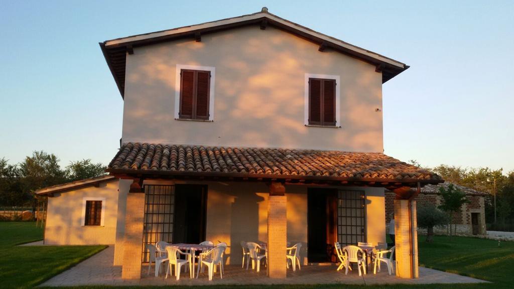 Podere Le Volte Degli Angeli Спело Екстериор снимка